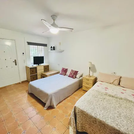 Estudio Adosado Con Jardin Y Parking Privado Alicante Exterior photo