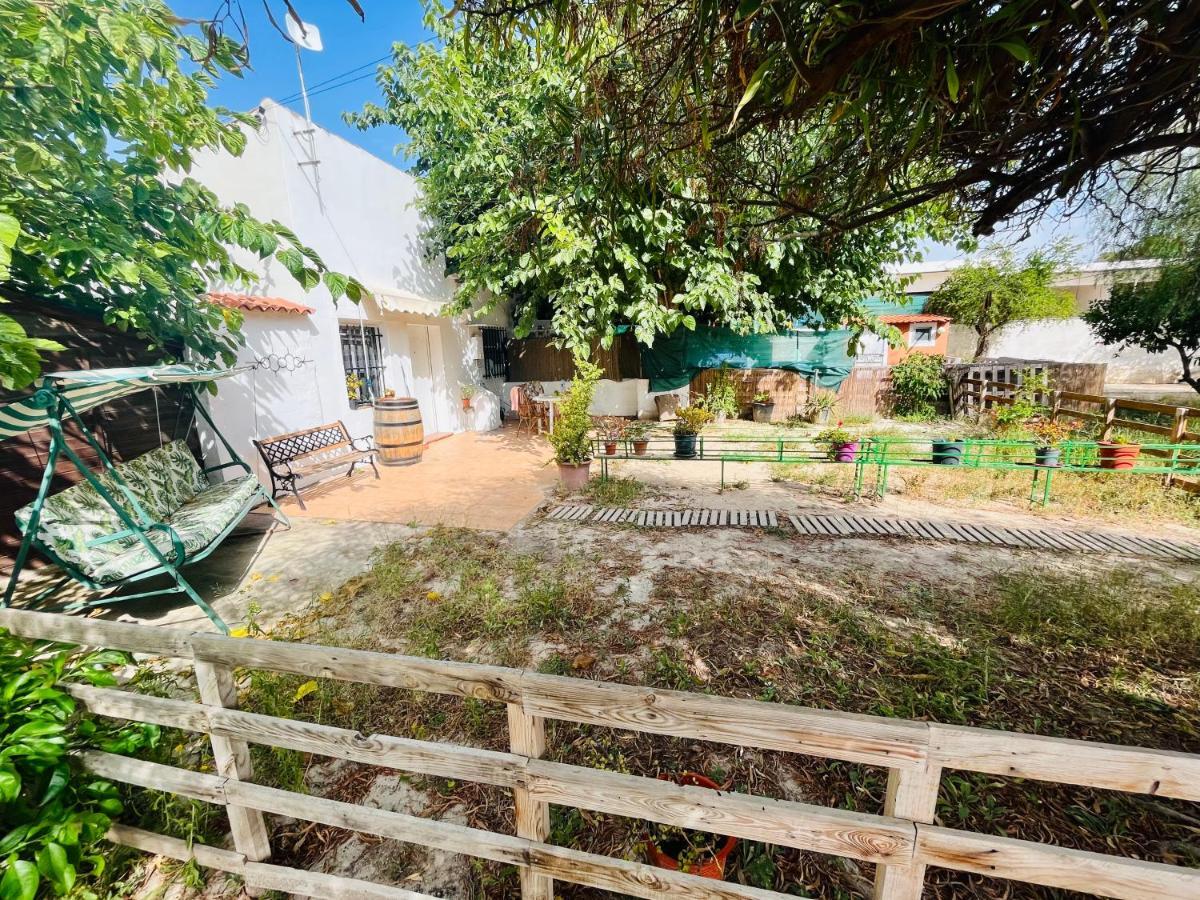 Estudio Adosado Con Jardin Y Parking Privado Сasa de vacaciones